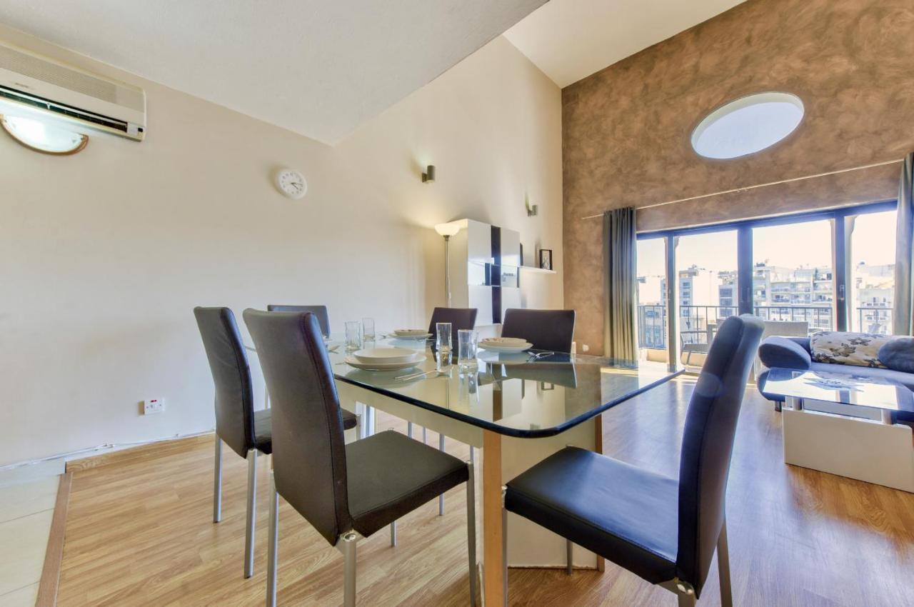 Spinola Court - Stunning Seaview Apartment & Penthouse On Spinola Bay By Shortletsmalta Saint Julian's ภายนอก รูปภาพ