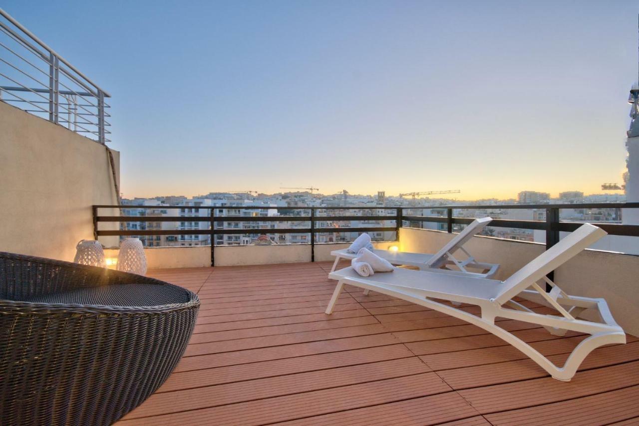 Spinola Court - Stunning Seaview Apartment & Penthouse On Spinola Bay By Shortletsmalta Saint Julian's ภายนอก รูปภาพ